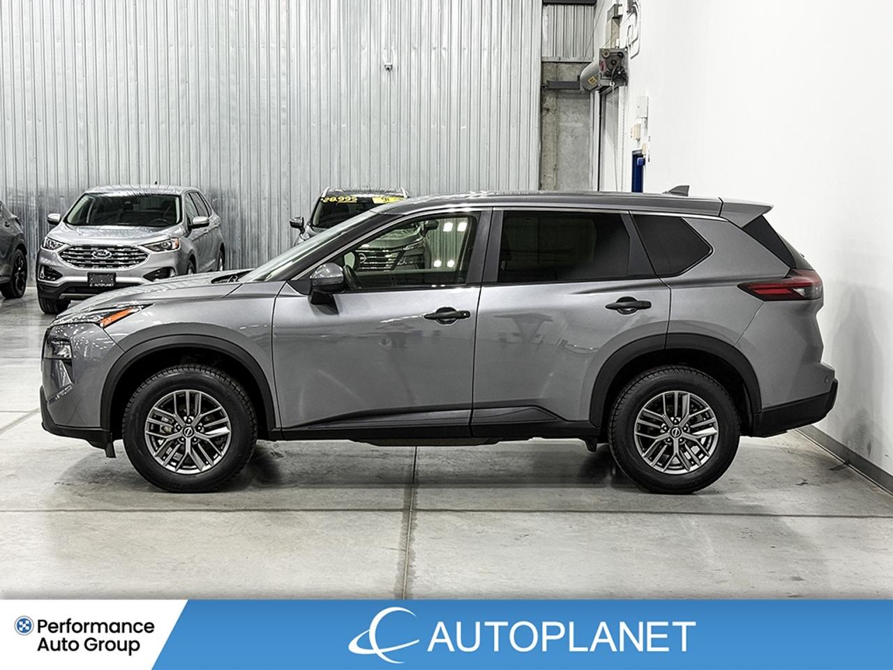 2025 Nissan Rogue S AWD, Back Up Cam, Heated Seats, Bluetooth! Photo3