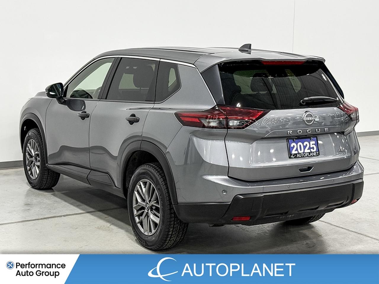 2025 Nissan Rogue S AWD, Back Up Cam, Heated Seats, Bluetooth! Photo