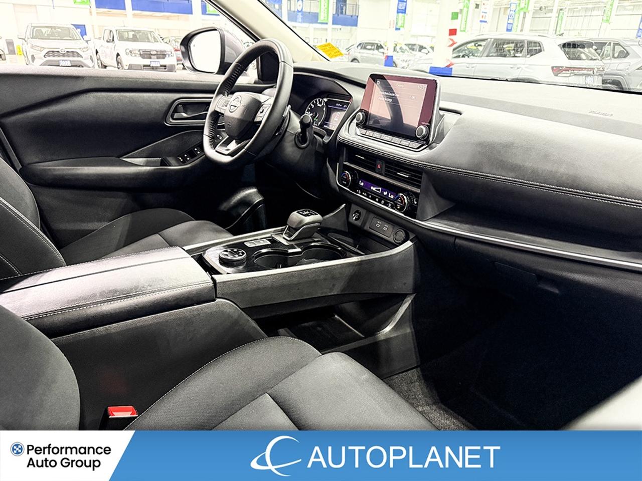 2025 Nissan Rogue S AWD, Back Up Cam, Heated Seats, Bluetooth! Photo