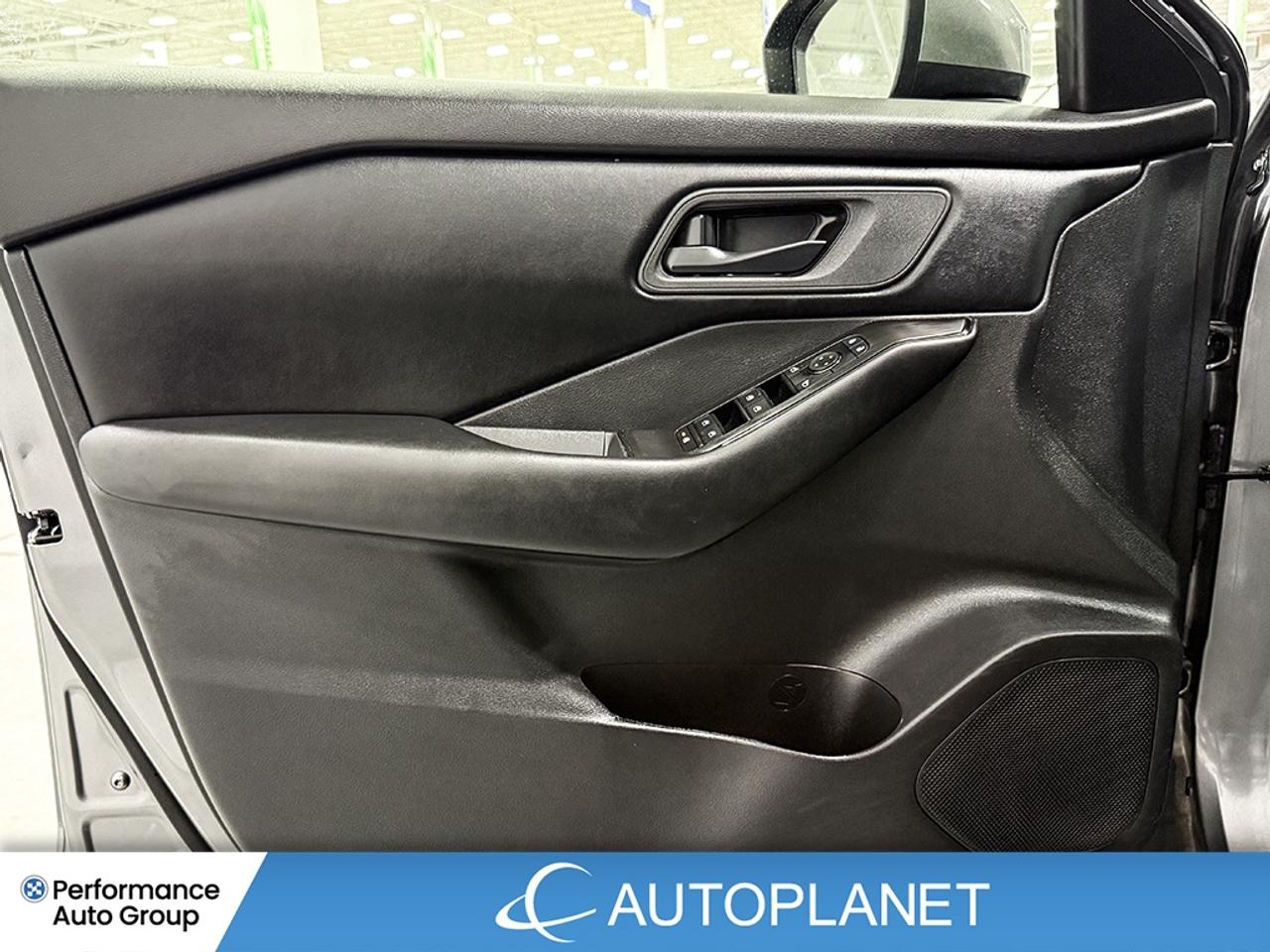 2025 Nissan Rogue S AWD, Back Up Cam, Heated Seats, Bluetooth! Photo