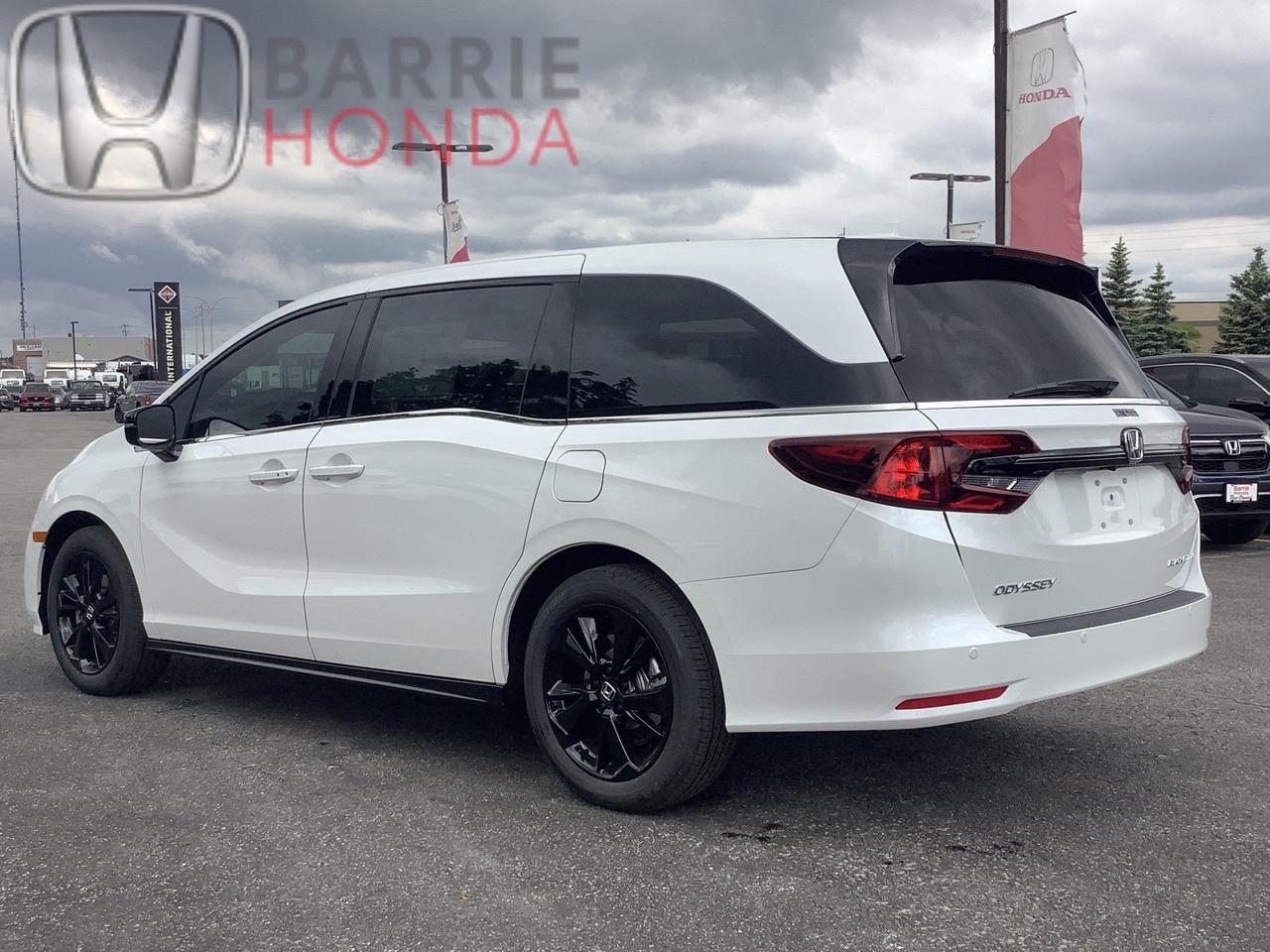 2026 Honda Odyssey Black Edition Passenger Van Photo