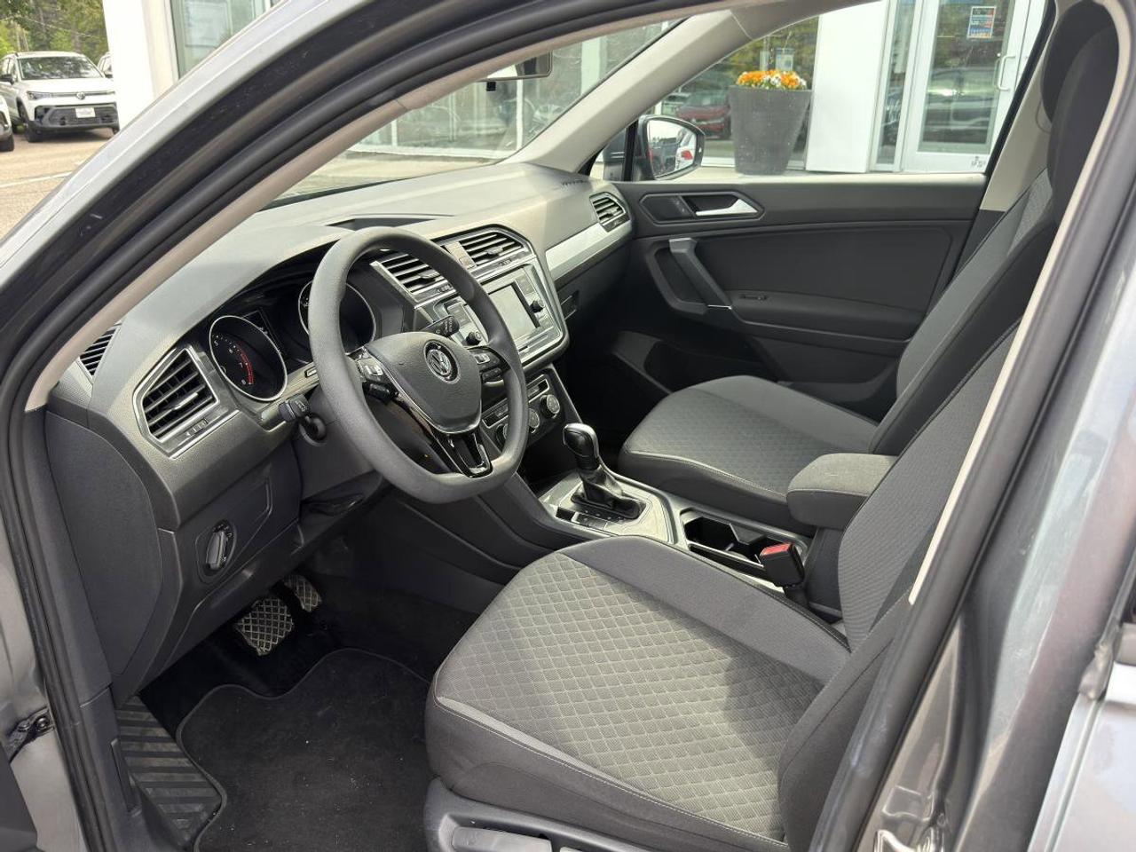 2020 Volkswagen Tiguan Trendline FWD Photo4