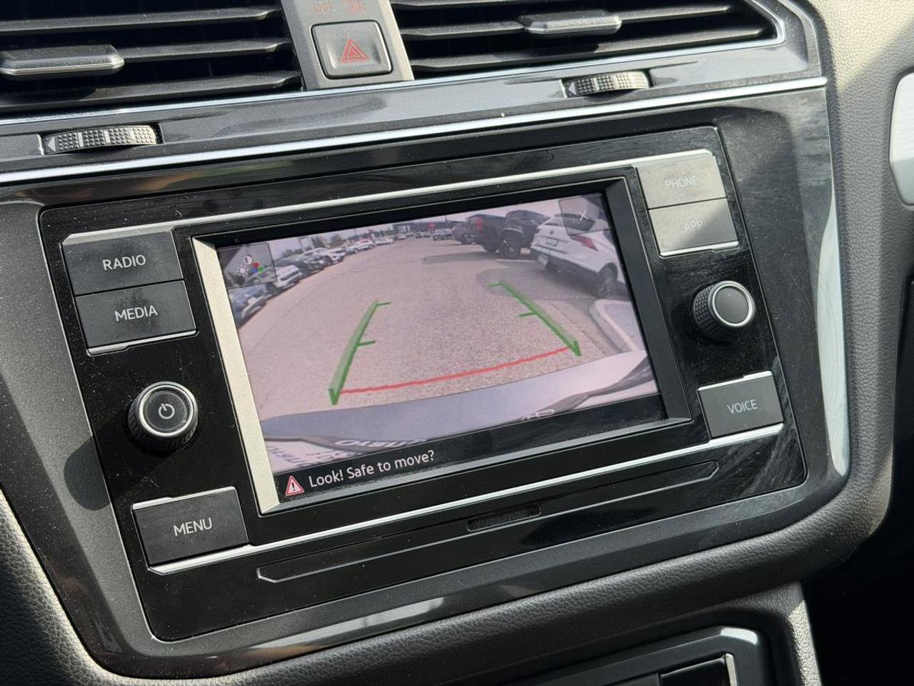 2020 Volkswagen Tiguan Trendline FWD Photo