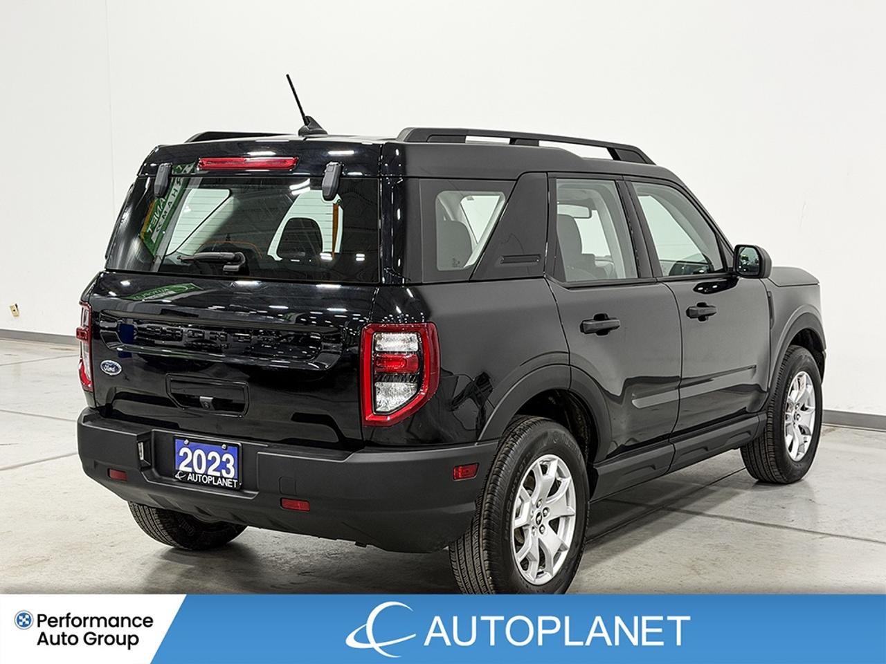 2023 Ford Bronco Sport 4x4, Back Up Cam, Heated Seats, Apple CarPlay! Photo