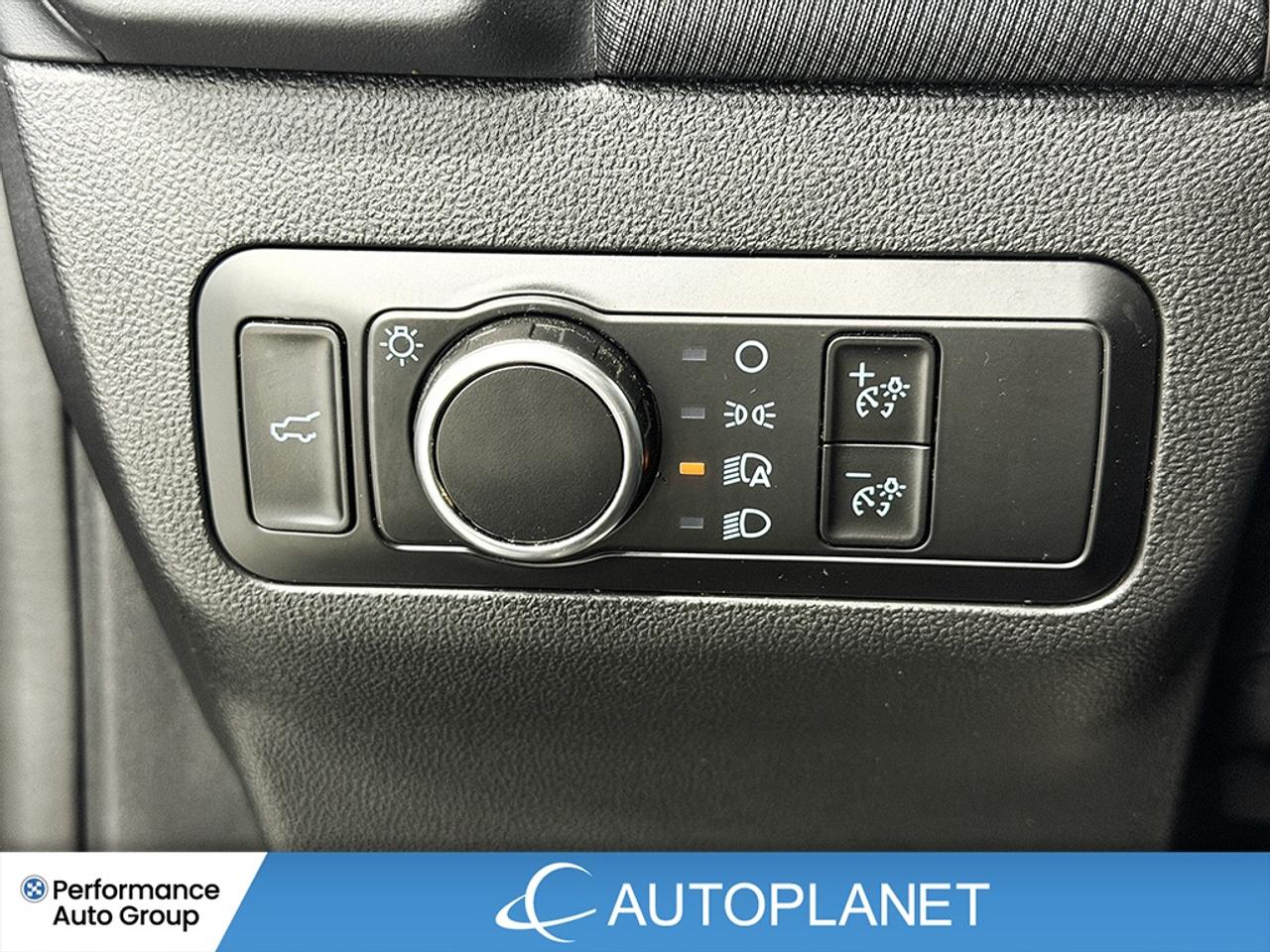 2023 Ford Bronco Sport 4x4, Back Up Cam, Heated Seats, Apple CarPlay! Photo