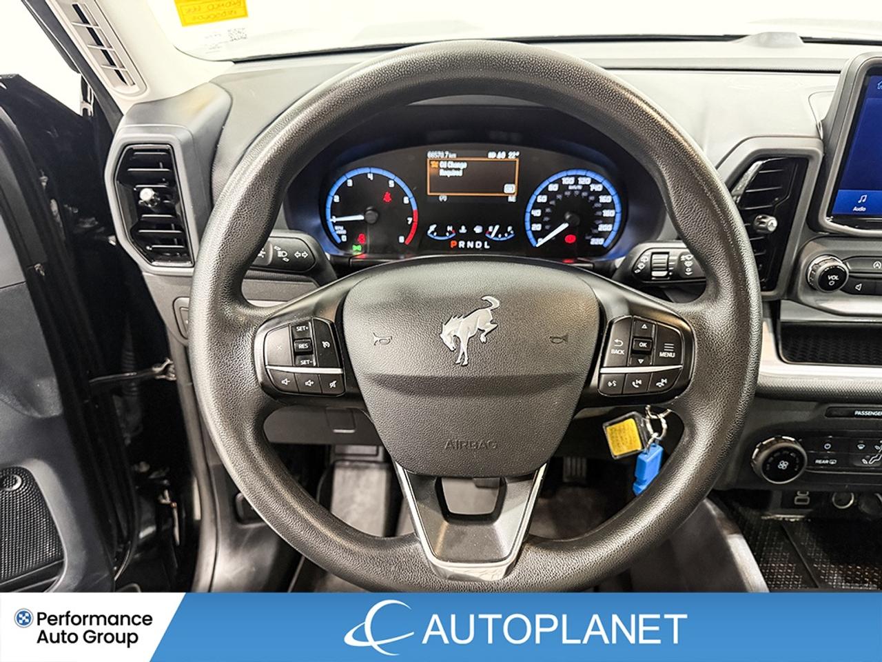 2023 Ford Bronco Sport 4x4, Back Up Cam, Heated Seats, Apple CarPlay! Photo