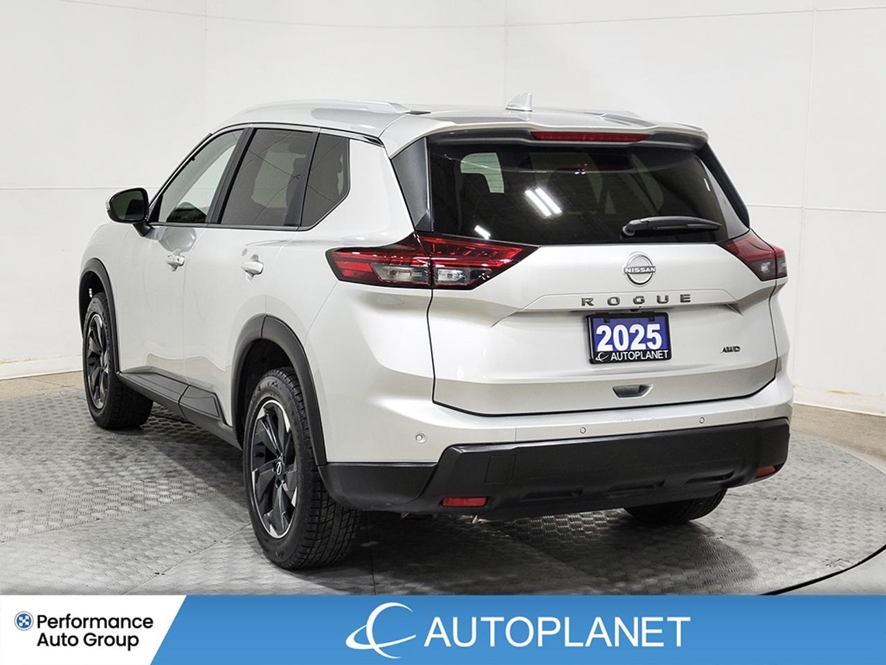2025 Nissan Rogue SV AWD, Back Up Cam, Heated Seats, Pano Roof! Photo