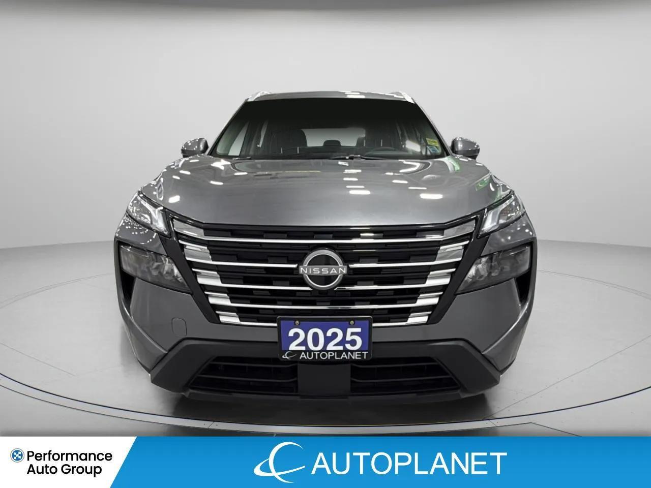 2025 Nissan Rogue SV AWD, Pano Roof, Apple CarPlay, Heated Seats! Photo