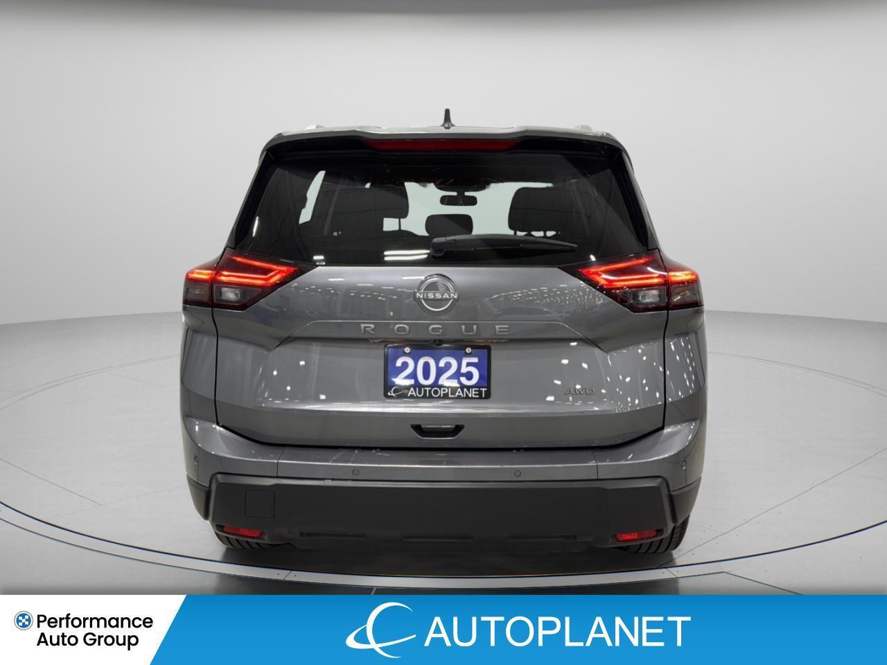 2025 Nissan Rogue SV AWD, Pano Roof, Apple CarPlay, Heated Seats! Photo
