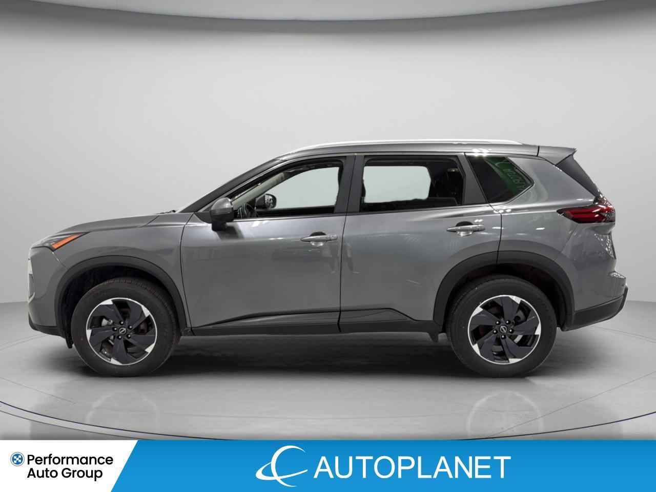2025 Nissan Rogue SV AWD, Pano Roof, Apple CarPlay, Heated Seats! Photo