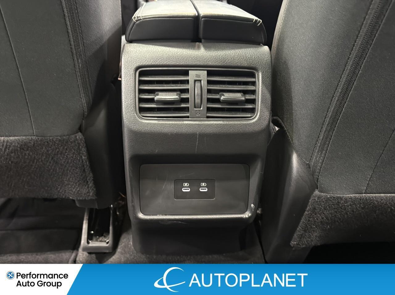 2025 Nissan Rogue SV AWD, Pano Roof, Apple CarPlay, Heated Seats! Photo