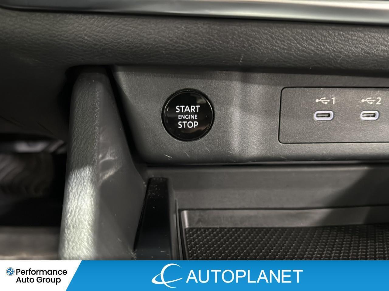 2025 Nissan Rogue SV AWD, Pano Roof, Apple CarPlay, Heated Seats! Photo