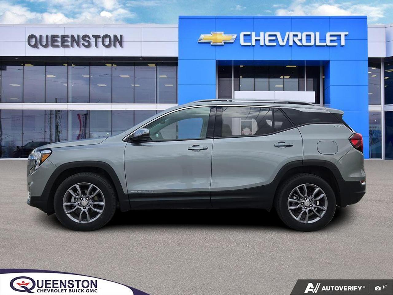 2024 GMC Terrain SLT AWD   WELL MAINTAINED   OFF LEASE   LOW KM Photo2