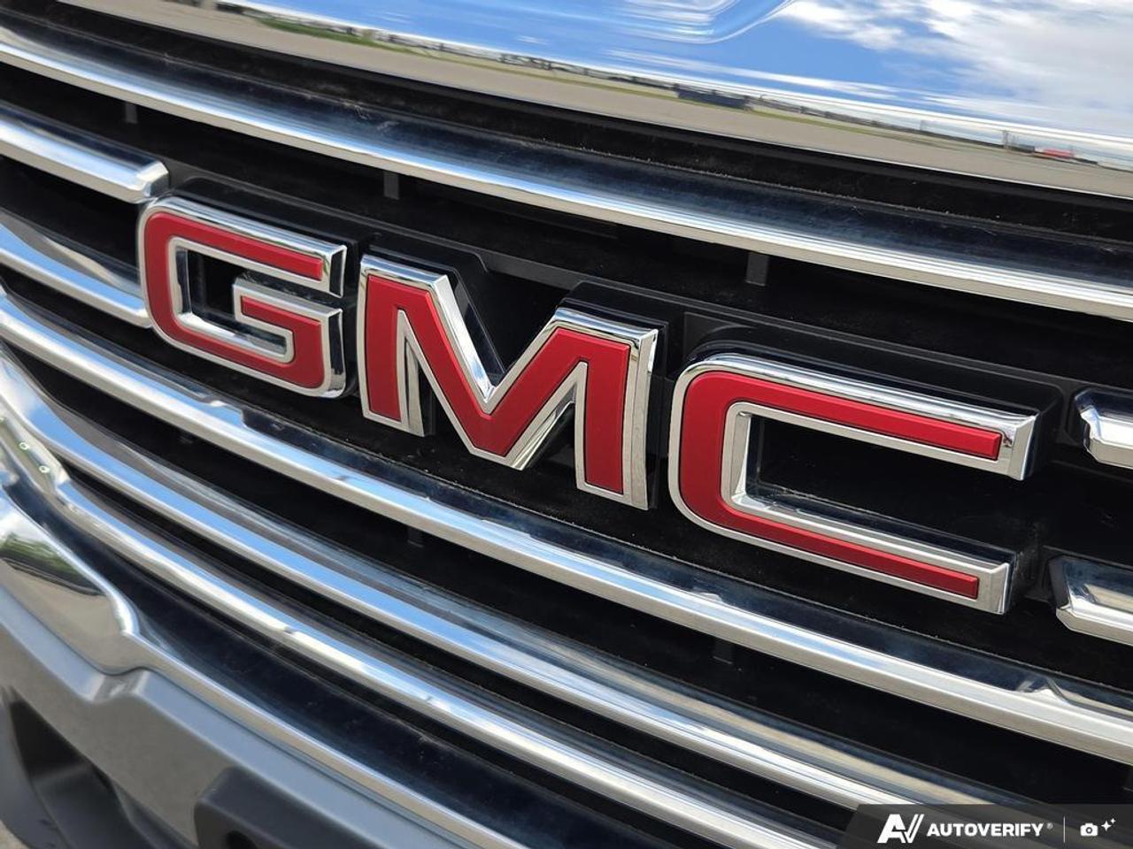 2024 GMC Terrain SLT AWD   WELL MAINTAINED   OFF LEASE   LOW KM Photo