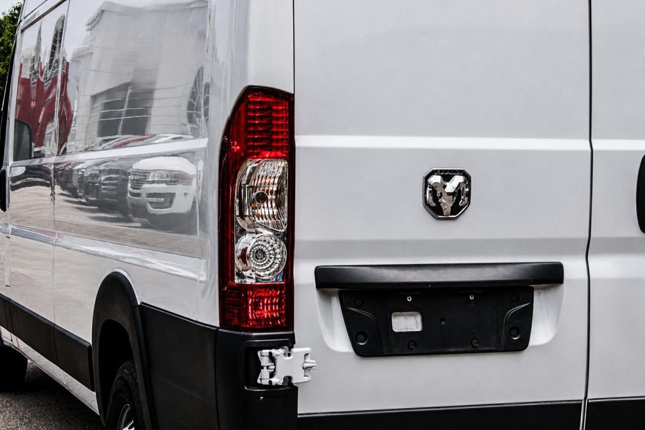 2025 RAM ProMaster 3500 High  SiriusXM BkpCam AppleCarPlay Photo