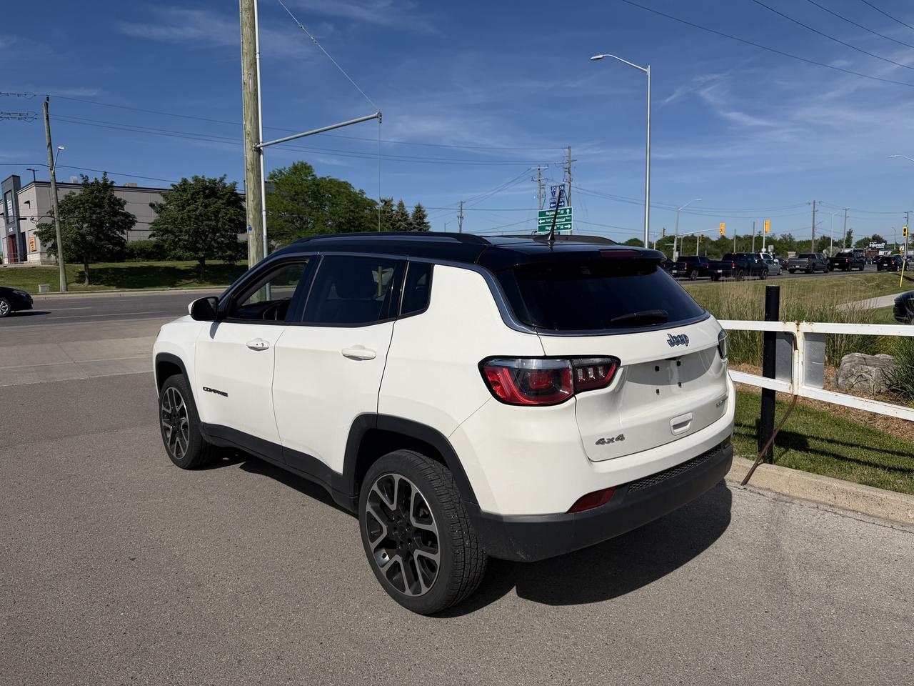2018 Jeep Compass Limited 4x4   PWR TAILGATE   LTHR   HTD WHEEL Photo2