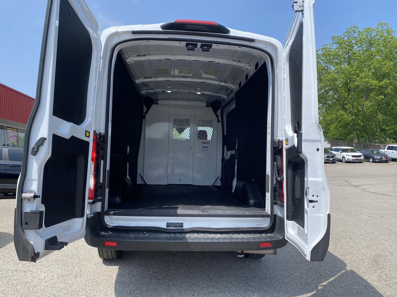 2025 Ford Transit Cargo Van T-250 148" MEDIUM ROOF, BACK UP CAM, CLEAN CARFAX! Photo2