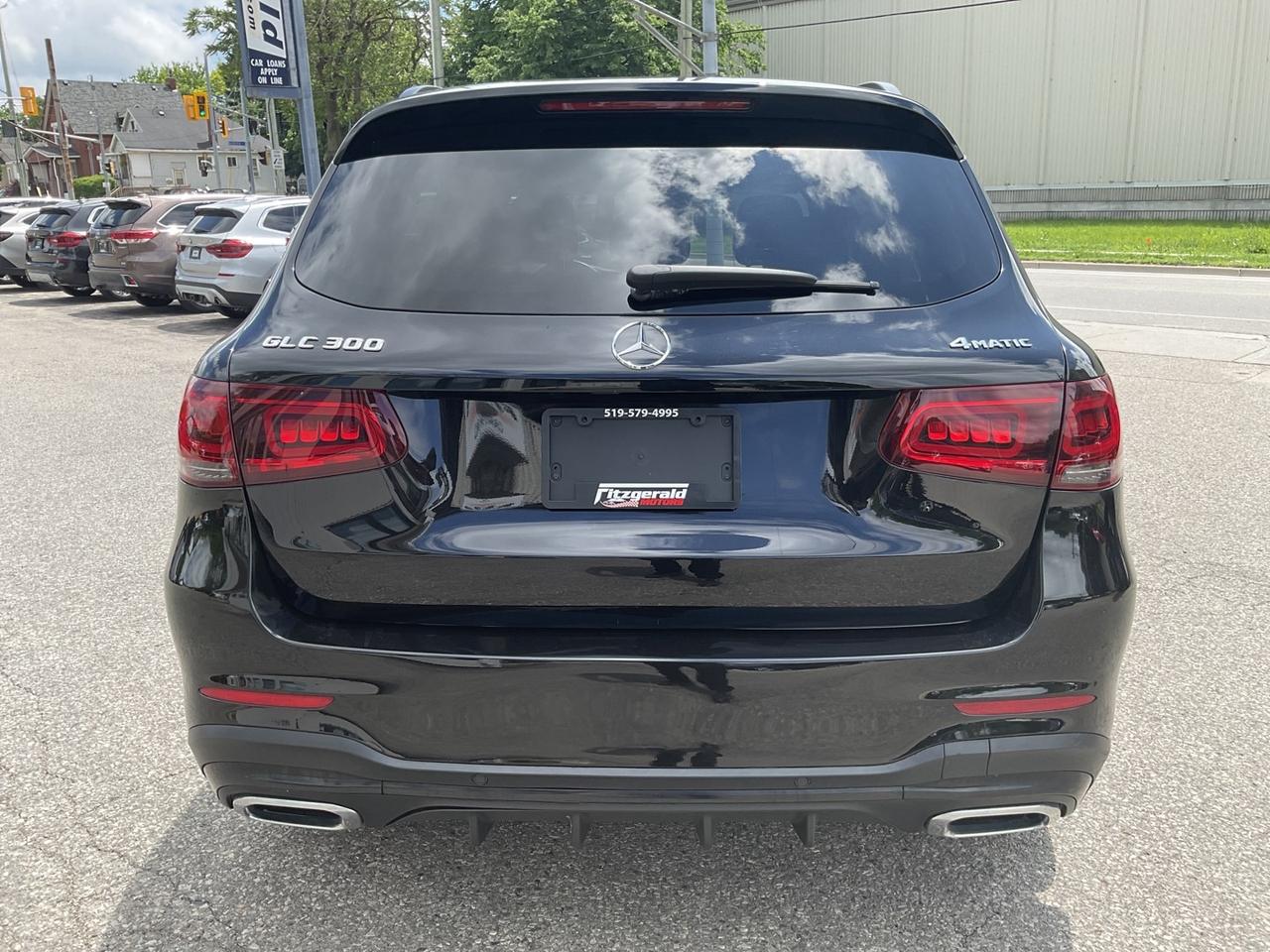 2020 Mercedes-Benz GLC-Class GLC300 4MATIC - LTHR! NAV! BACK-UP CAM! BSM! PANO Photo