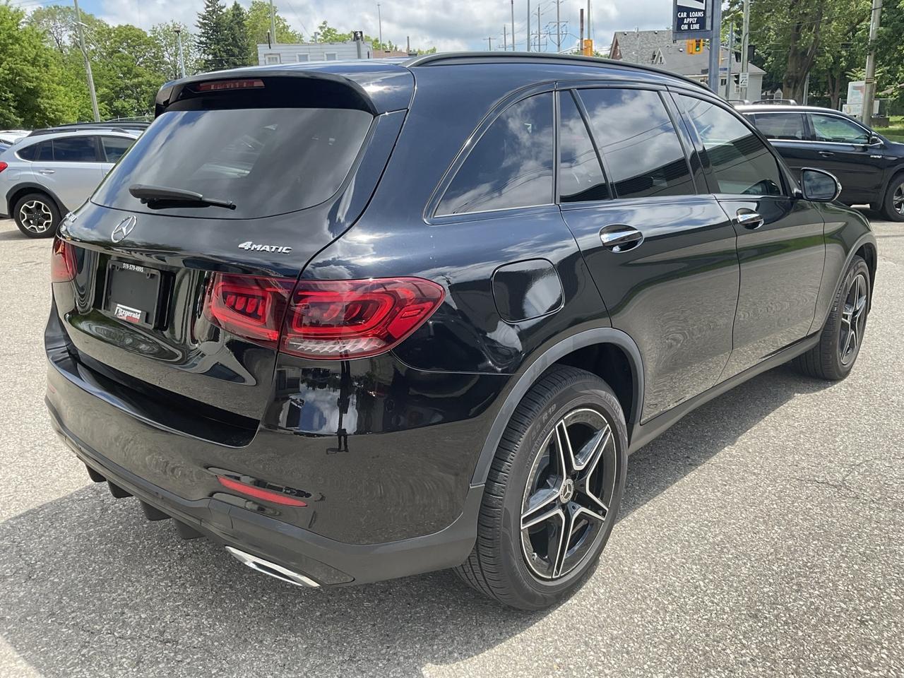 2020 Mercedes-Benz GLC-Class GLC300 4MATIC - LTHR! NAV! BACK-UP CAM! BSM! PANO Photo