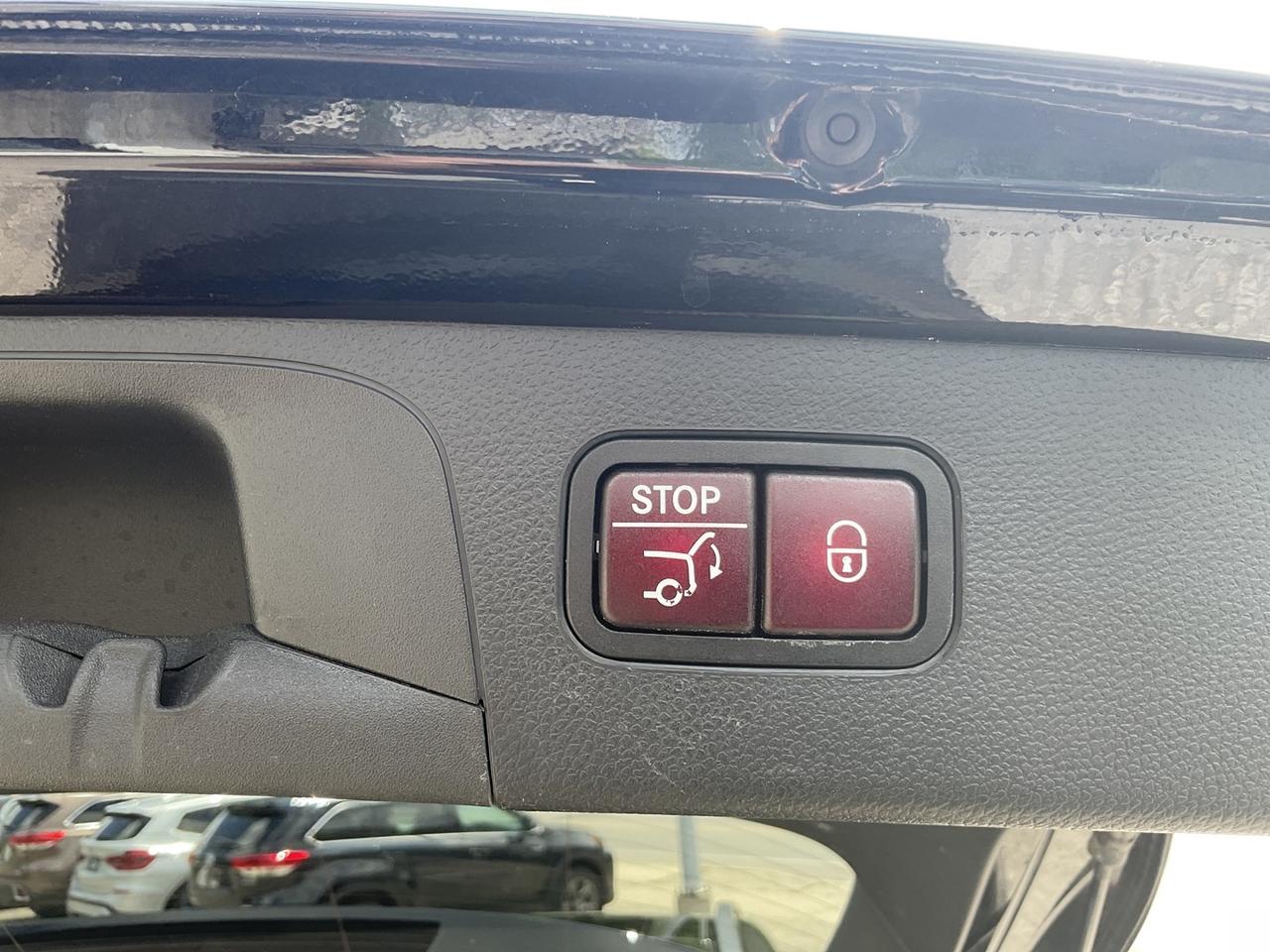 2020 Mercedes-Benz GLC-Class GLC300 4MATIC - LTHR! NAV! BACK-UP CAM! BSM! PANO Photo