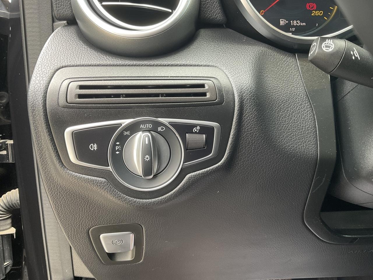 2020 Mercedes-Benz GLC-Class GLC300 4MATIC - LTHR! NAV! BACK-UP CAM! BSM! PANO Photo