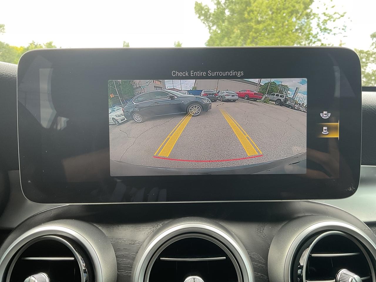 2020 Mercedes-Benz GLC-Class GLC300 4MATIC - LTHR! NAV! BACK-UP CAM! BSM! PANO Photo
