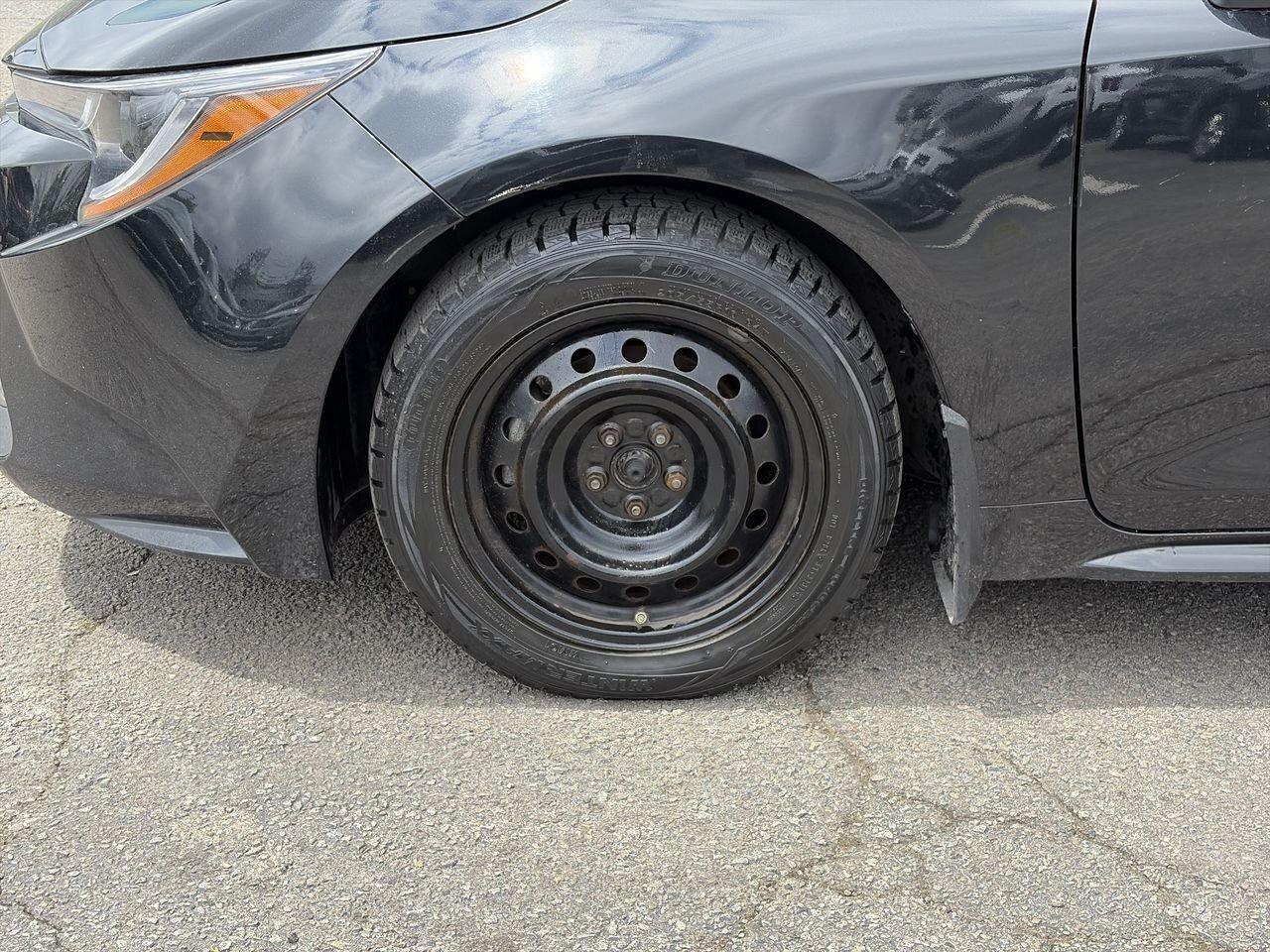 2022 Toyota Corolla LE SAFETY CERTIFIED   2 TIRE SETS   SUNROOF Photo