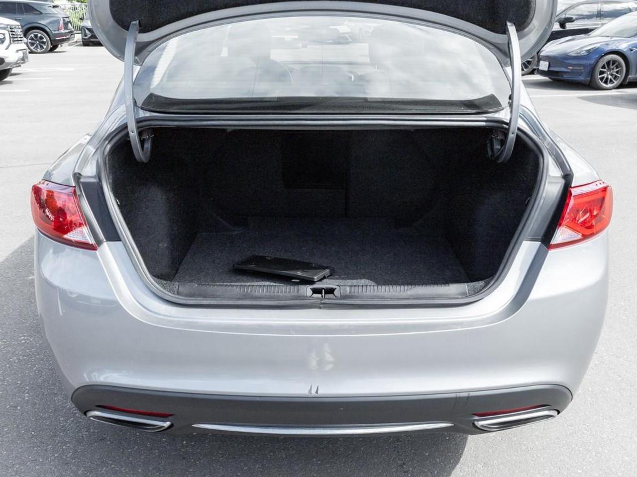 2015 Chrysler 200 Limited 4dr Front-wheel Drive Sedan Photo