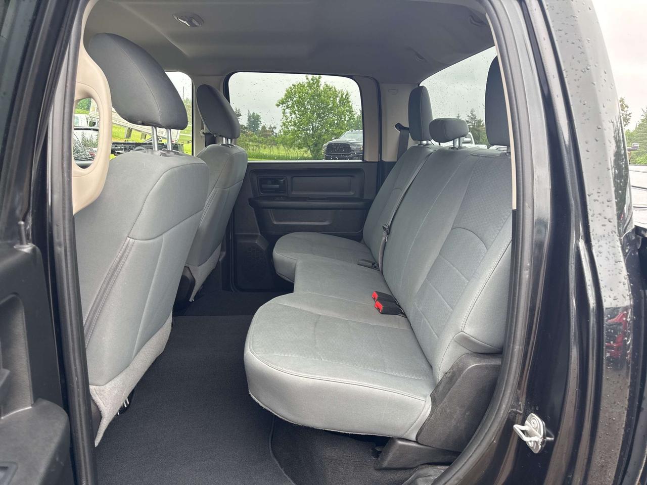 2019 RAM 1500 ST - cruise control Photo