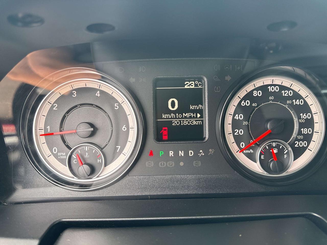2019 RAM 1500 ST - cruise control Photo
