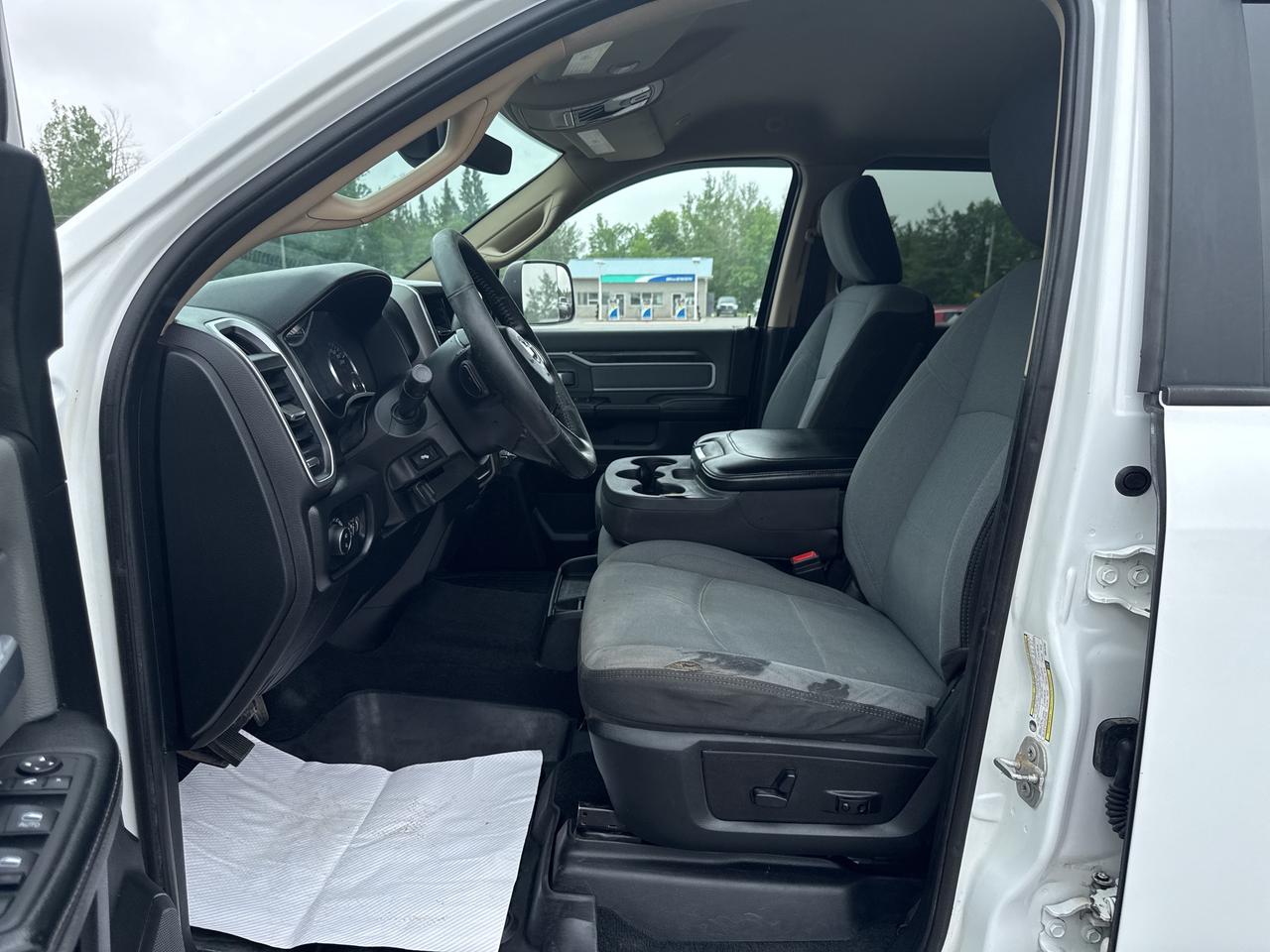2019 RAM 3500 Big Horn - tow pkg - htd seats /wheel Photo