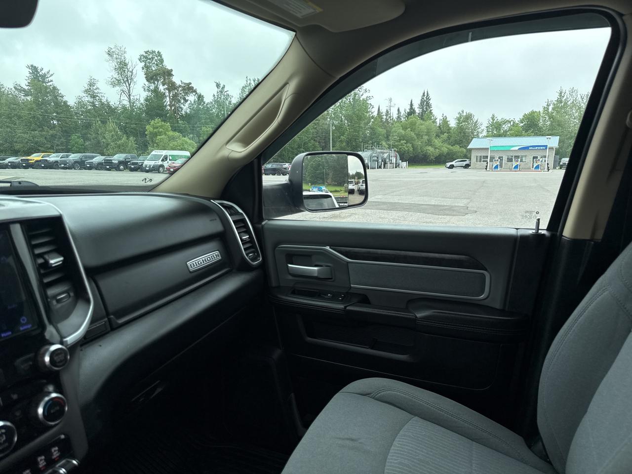 2019 RAM 3500 Big Horn - tow pkg - htd seats /wheel Photo