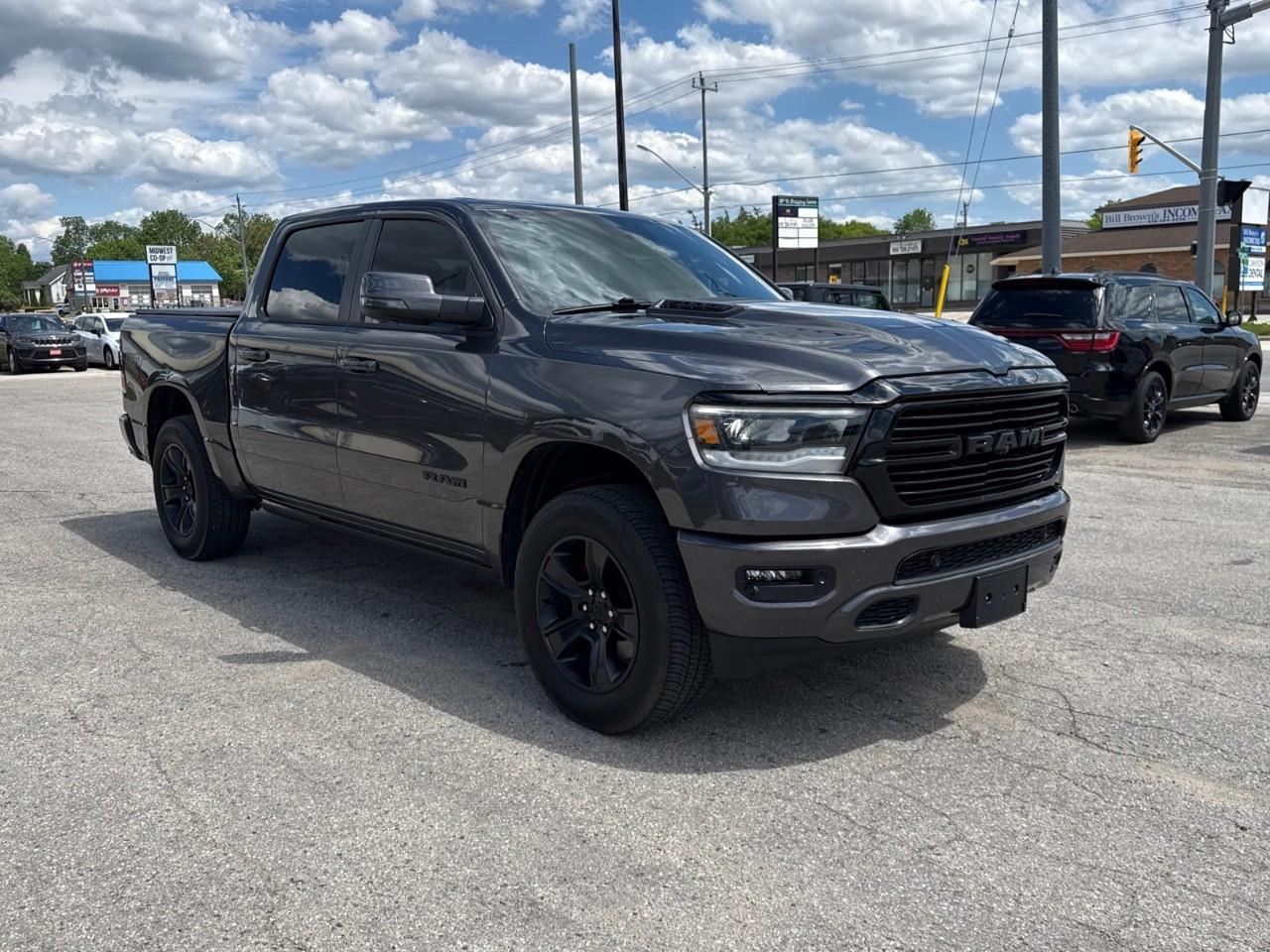 2024 RAM 1500 SPORT 4X4 CREW CAB 5'7" BOX Photo