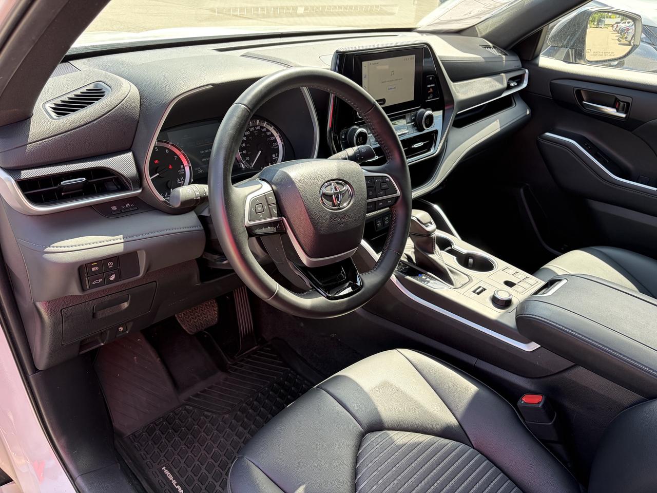 2023 Toyota Highlander XSE AWD   Sunroof   Leather   Heated Seats/S.Wheel Photo