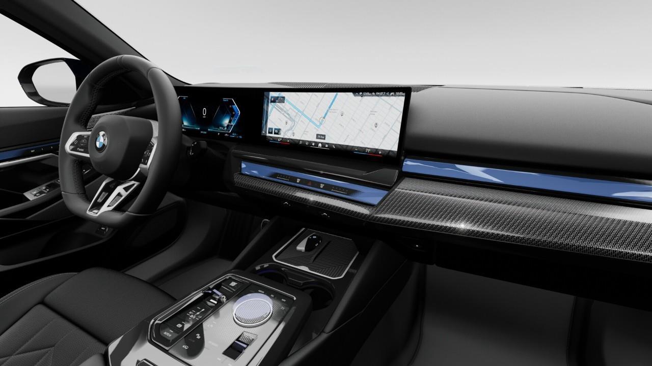 2027 BMW 550e xDrive 4dr All-Wheel Drive Sedan Photo