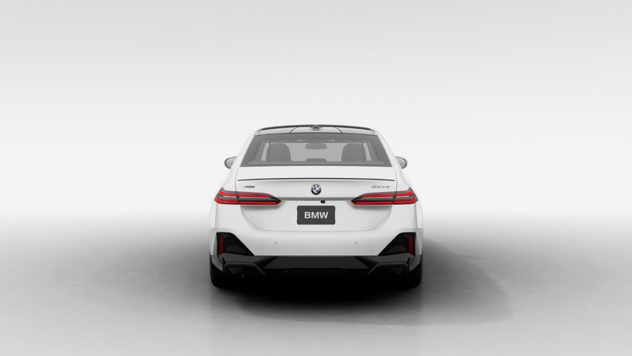 2027 BMW 550e xDrive 4dr All-Wheel Drive Sedan Photo