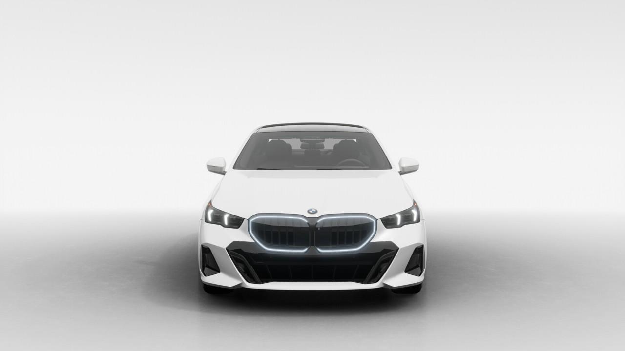 2027 BMW 550e xDrive 4dr All-Wheel Drive Sedan Photo2