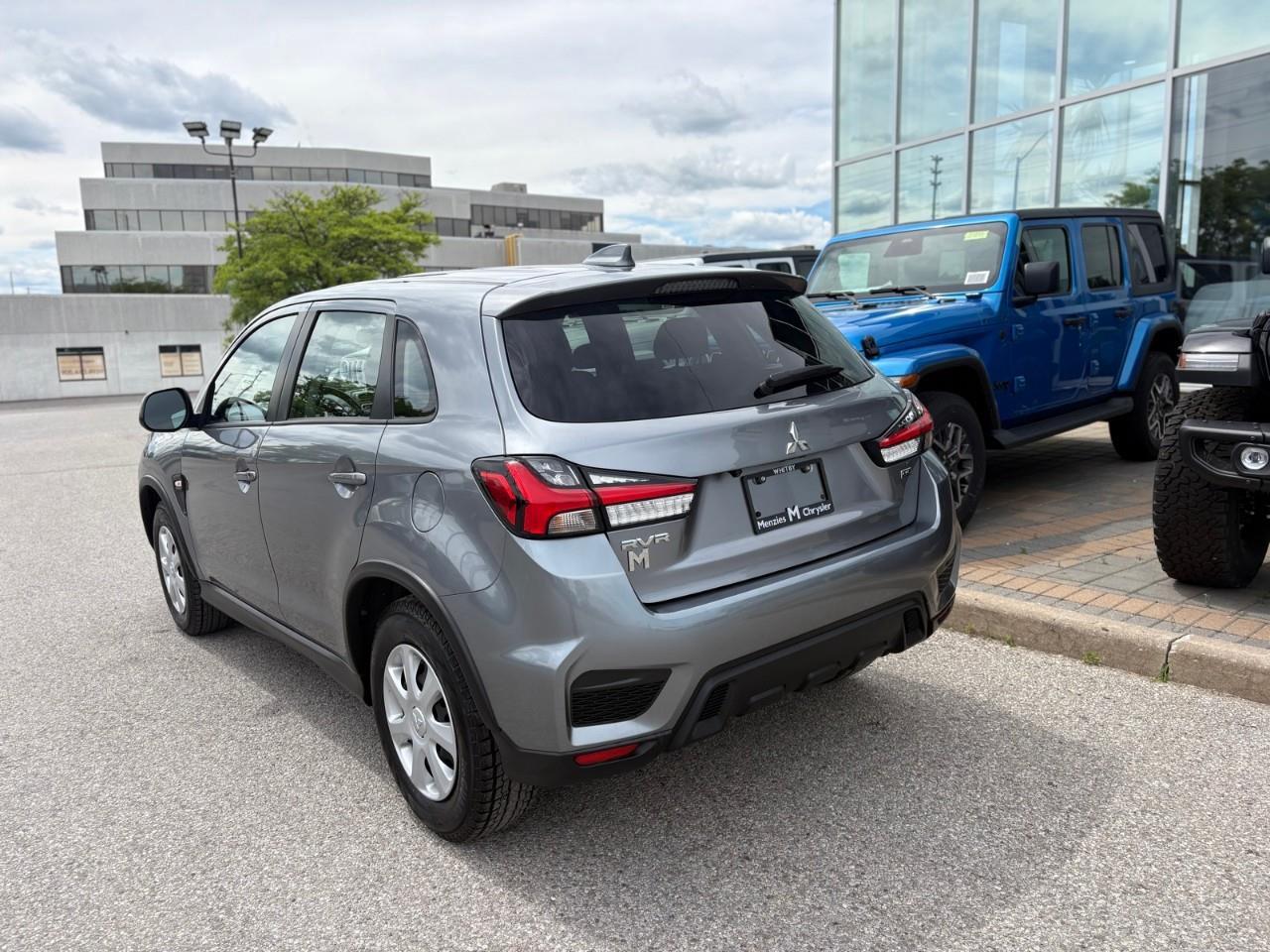 2024 Mitsubishi RVR ES 4dr AWC Photo