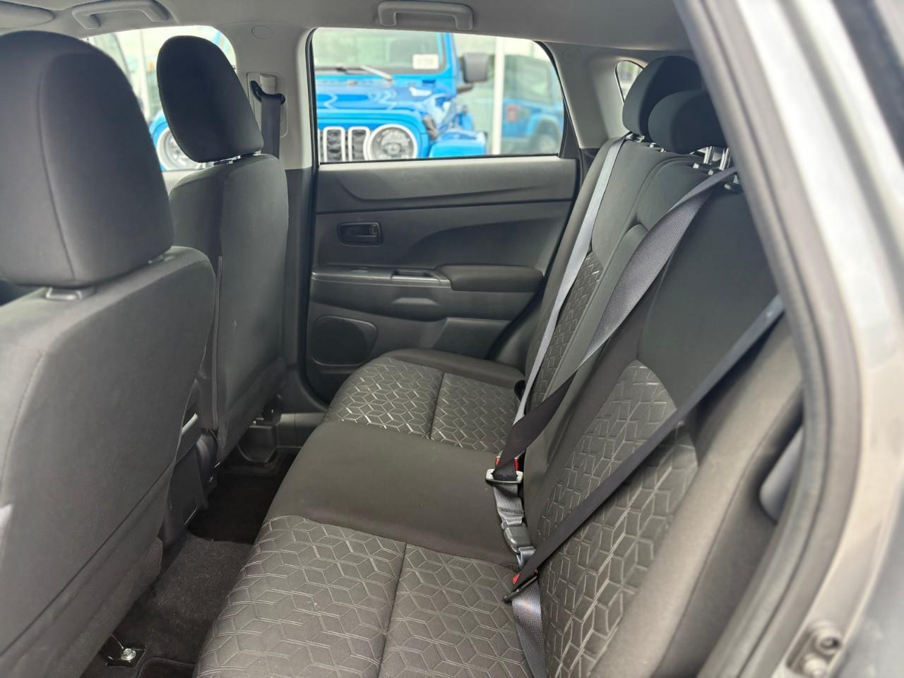 2024 Mitsubishi RVR ES 4dr AWC Photo