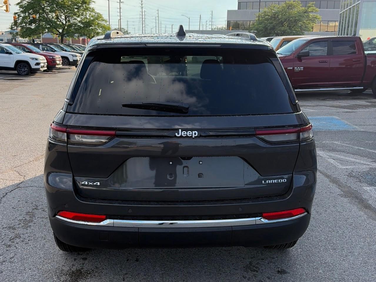 2026 Jeep Grand Cherokee Base 4dr 4x4 Photo3