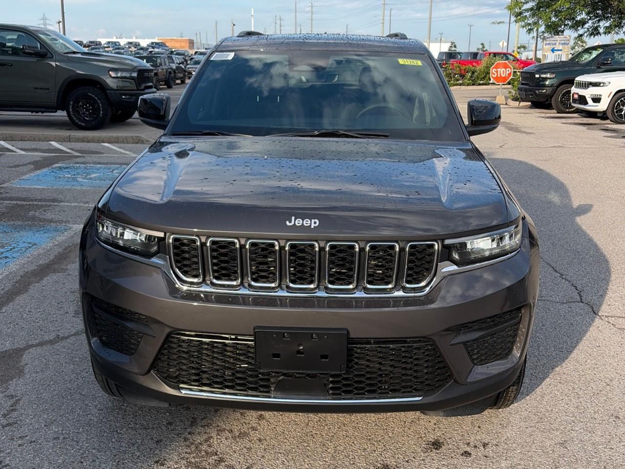 2026 Jeep Grand Cherokee Base 4dr 4x4 Photo