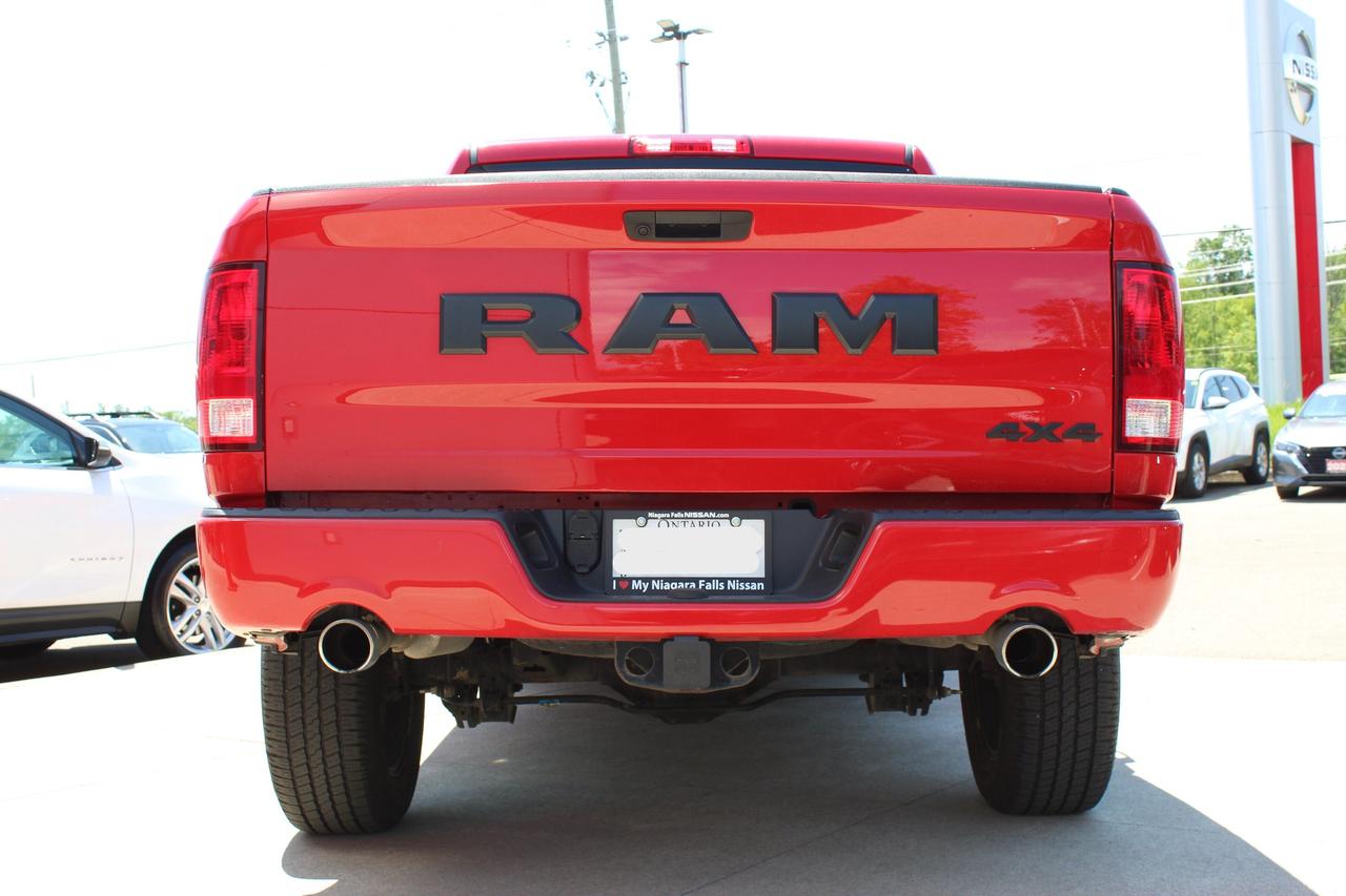 2021 RAM 1500 Classic HEMI, BACK UP CAMERA Photo3
