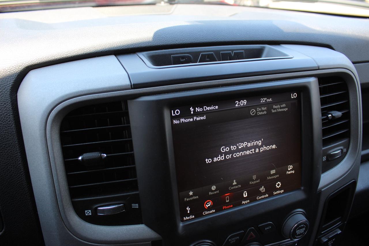 2021 RAM 1500 Classic HEMI, BACK UP CAMERA Photo