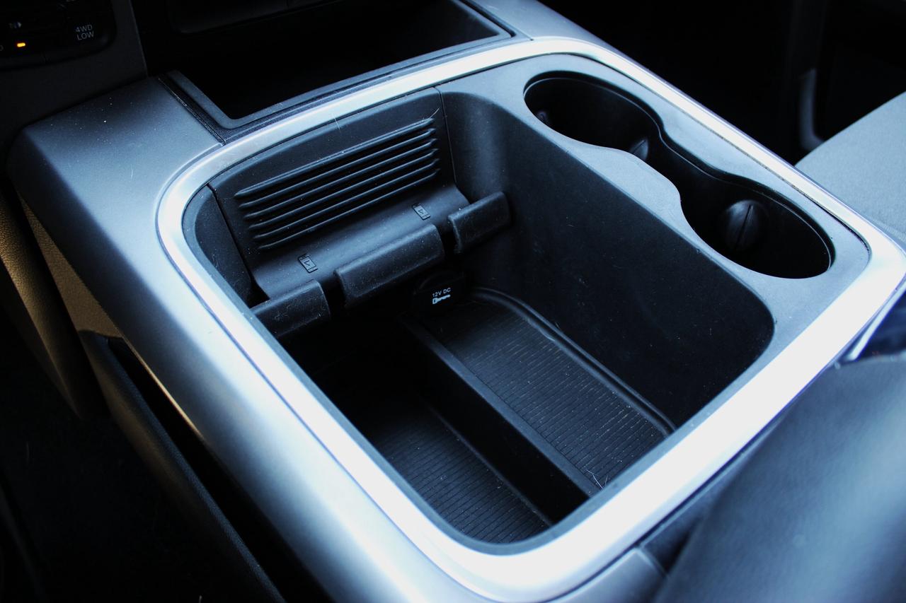 2021 RAM 1500 Classic HEMI, BACK UP CAMERA Photo