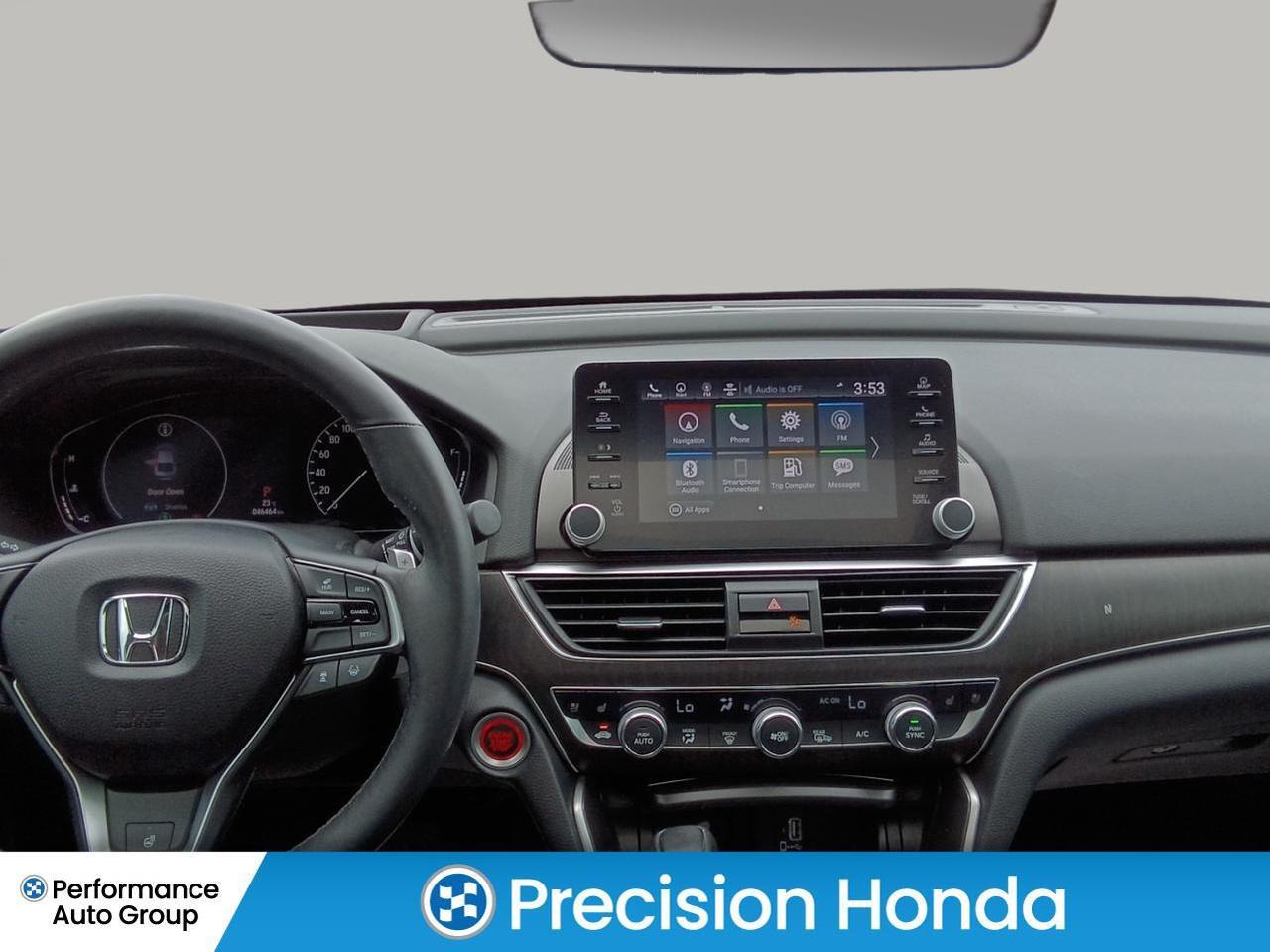 2018 Honda Accord TOURING NAVIGATION LEATHER SUNROOF Photo