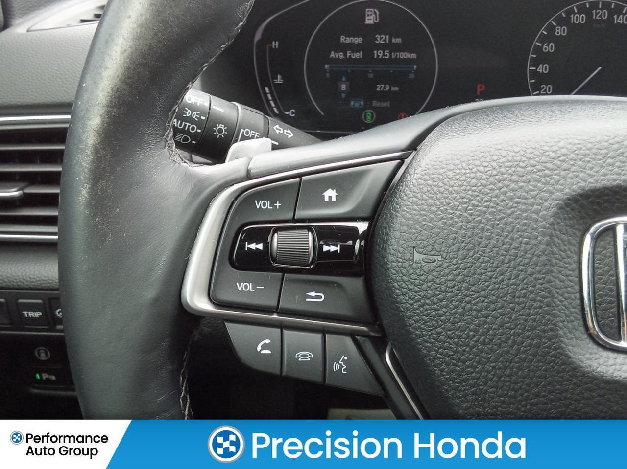 2018 Honda Accord TOURING NAVIGATION LEATHER SUNROOF Photo