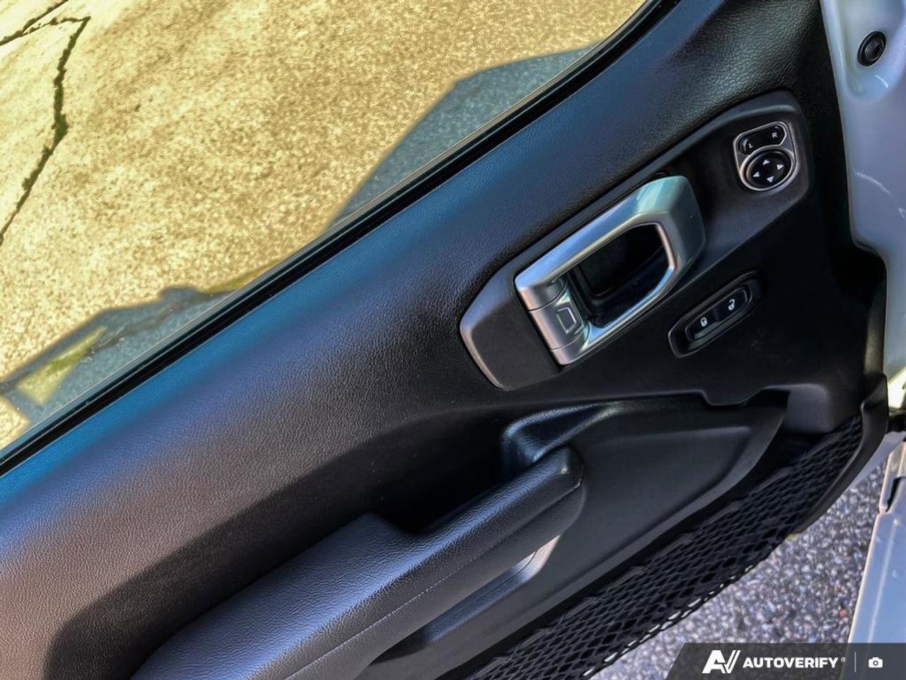 2022 Jeep Wrangler Sport S Photo