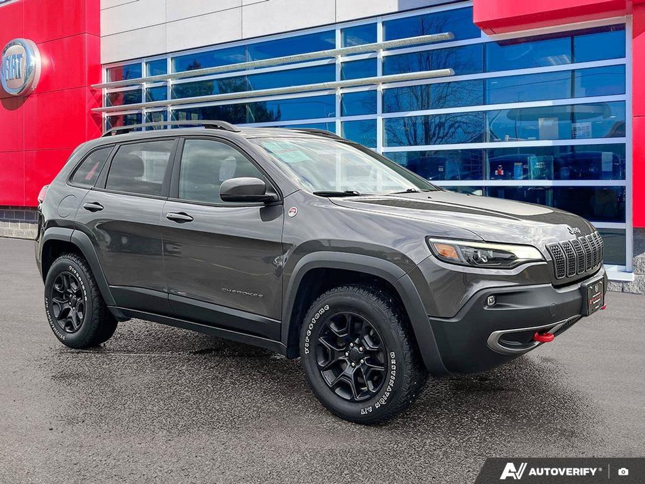 2020 Jeep Cherokee Trailhawk Elite | Leather | Navigation | Sunroof | Ventilated Seats | Power Liftgate | Tow Group | Photo