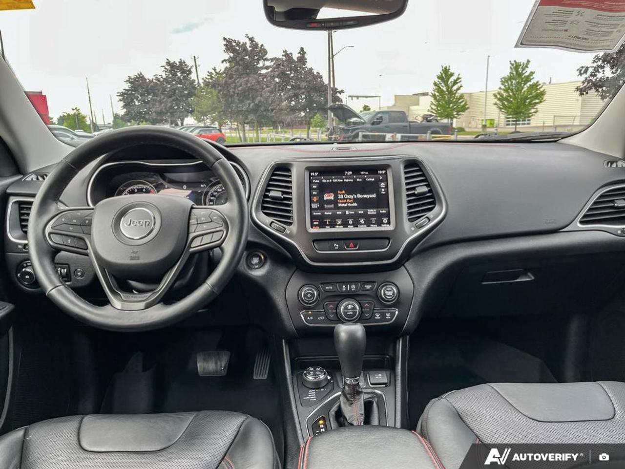 2020 Jeep Cherokee Trailhawk Elite | Leather | Navigation | Sunroof | Ventilated Seats | Power Liftgate | Tow Group | Photo