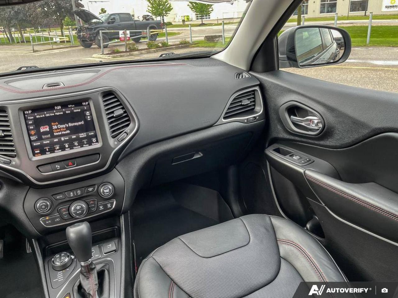 2020 Jeep Cherokee Trailhawk Elite | Leather | Navigation | Sunroof | Ventilated Seats | Power Liftgate | Tow Group | Photo